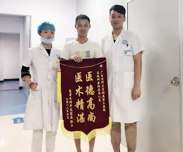 中国医师节——唯有生命不可辜负，感恩“医”路与您同行！